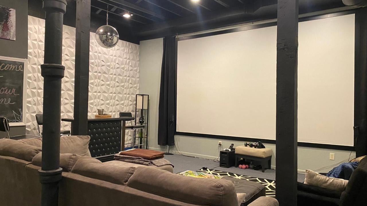 160Inch Home Movie Theater- Great For Movie Night! Omaha Exteriör bild